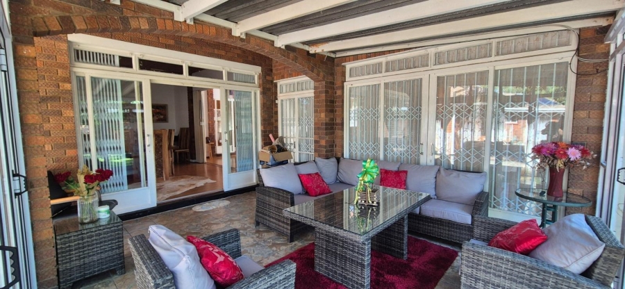 6 Bedroom Property for Sale in Memorial Road Area Northern Cape